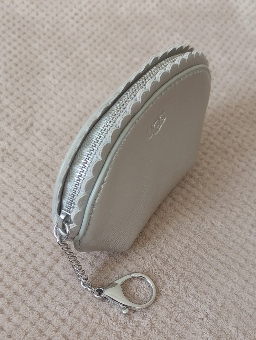UGG Silver Scallop Leather Coin Keychain Pouch